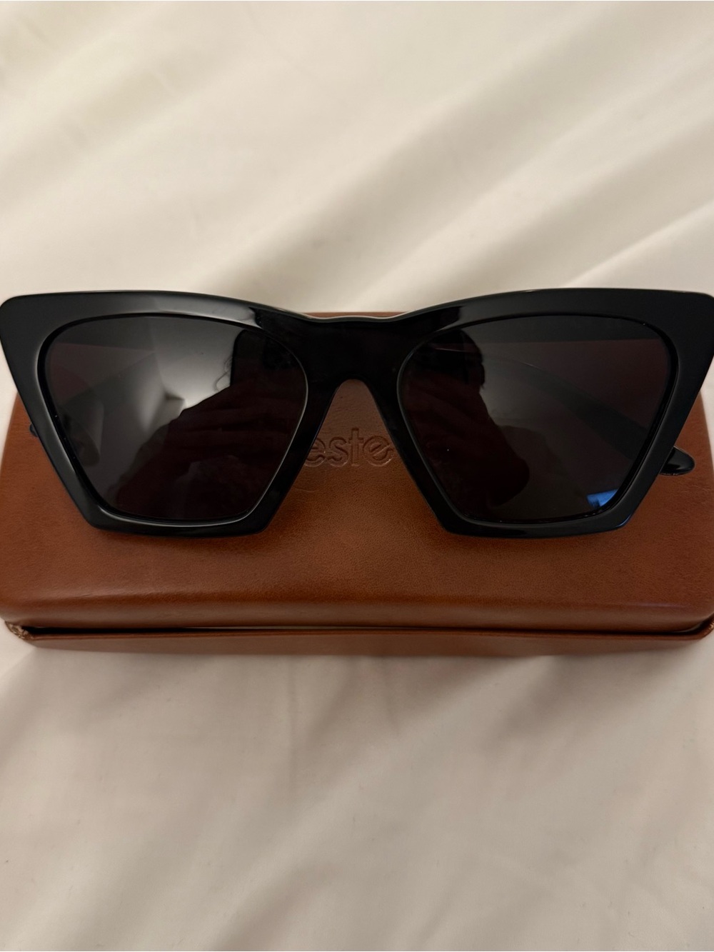 Illesteva Lisbon Sunglasses - Picture 2 of 6